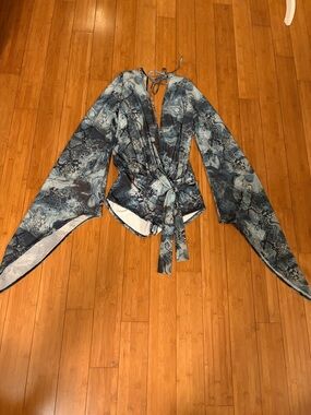 New Fashion Nova Blue Snake-Short Jumpsuit Top S